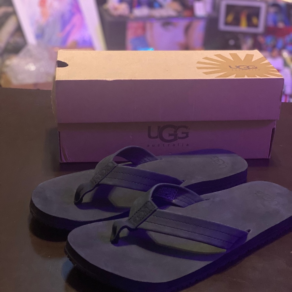 UGG Flip-Flops